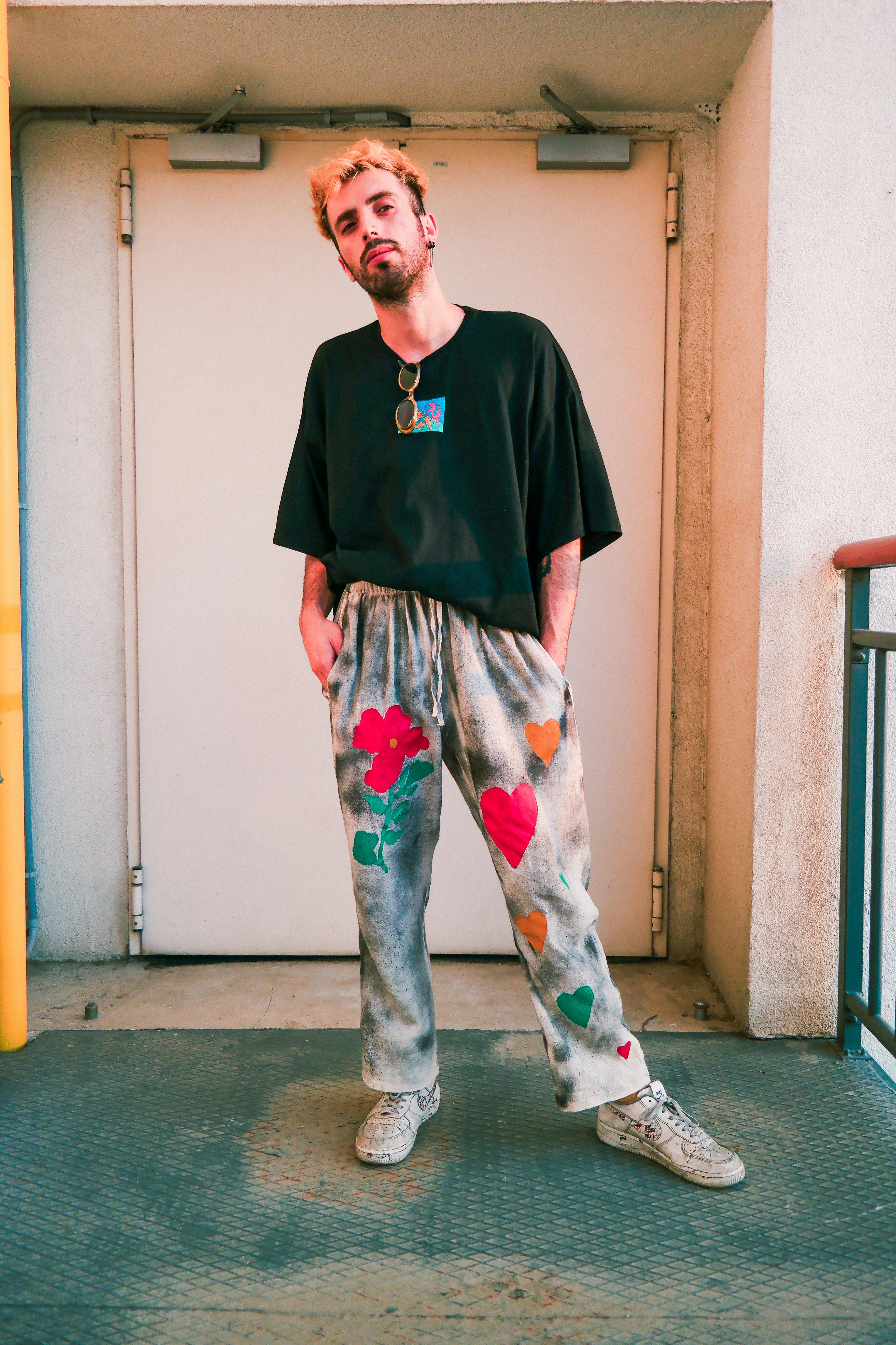 Mismatched style photo